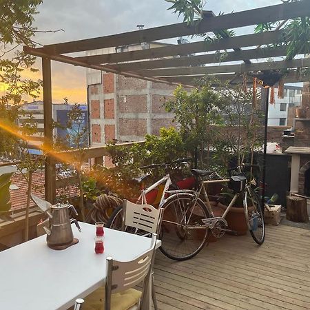 اسطنبول Central Apartment Kadikoy Terrace Bbq Close 2 Block Ferry Bull Metro Nighlife المظهر الخارجي الصورة